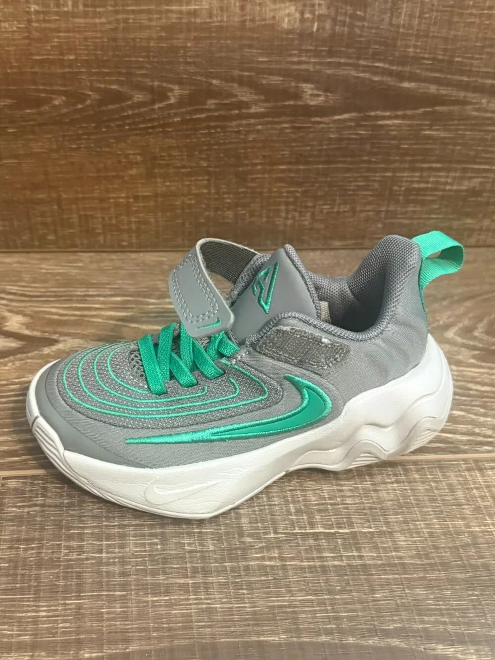 Nike Giannis Immortality 4 Shoes – Size 9C